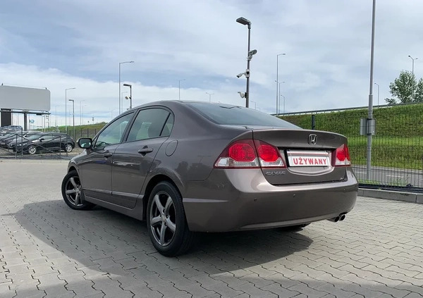 Honda Civic cena 34700 przebieg: 152000, rok produkcji 2010 z Bychawa małe 596